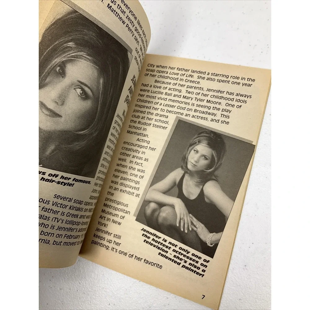 1996 friends Meet the Cast of Friends photo‎ biography RARE modern publishing